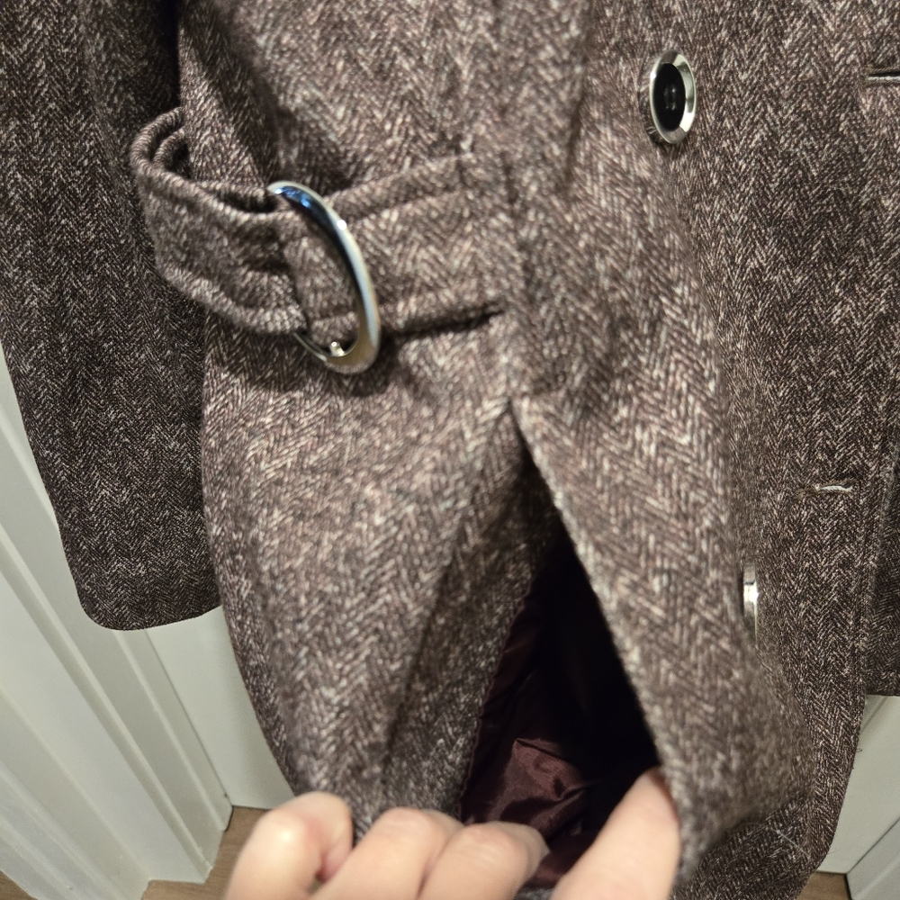 Women's Brown Winter Coat - Picture 6 of 6